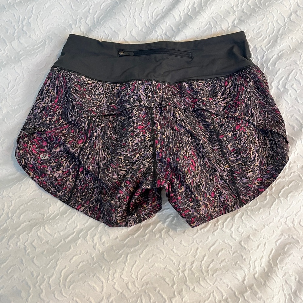 Lululemon Speed Up Mid Rise Short - Picture 3 of 4
